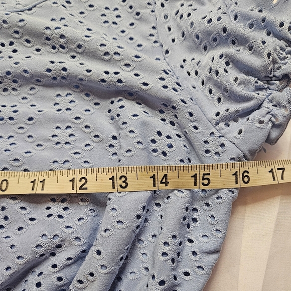 Knit Works Girls Blue Short Sleeve Cropped Floral Cut Out Top Size XL 16 - Picture 7 of 10